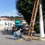 Manutenção de iluminação pública em São Lourenço da Serra