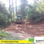 Manutenção de vias públicas no Bairro Fazenda Vitória
